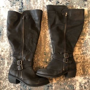 EXTRA WIDE calf Torrid boots